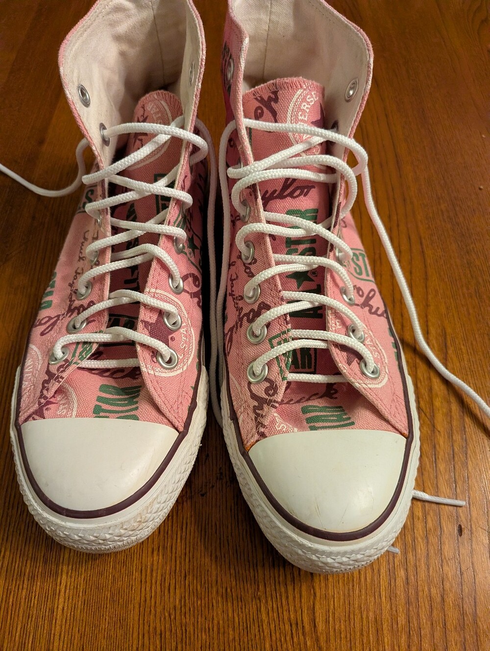 Converse Chuck Taylor Script High Tops, Rare - Picture 3 of 6